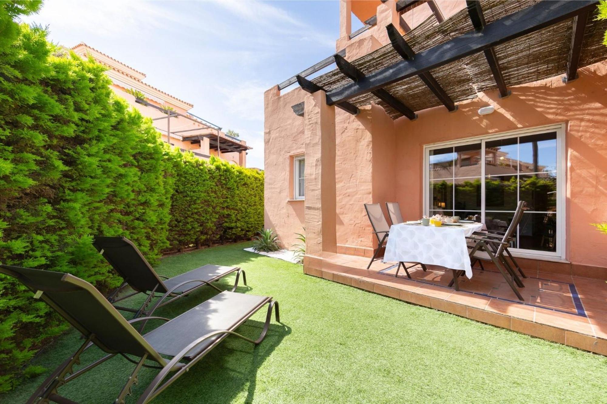 Jardin Privado # Netflix # Playa A 8Min # Wifi # Familia # Apartamento Vera Exterior photo
